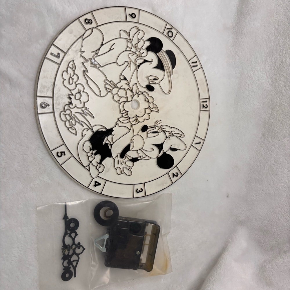 Clock - Picture 3 of 5